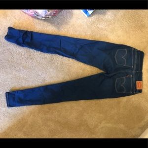 Levi jeans never worn size 27